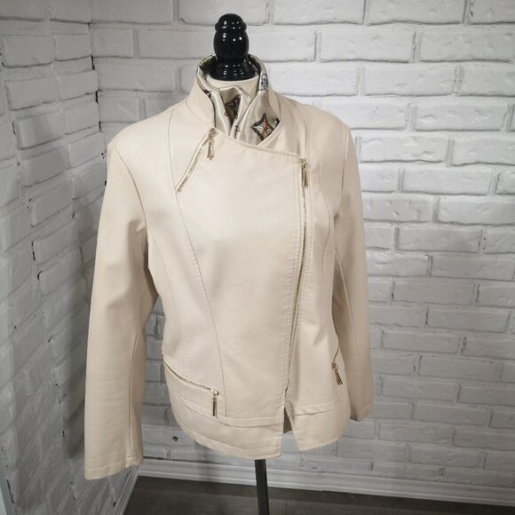 Cleo Petites Ladies Size XL Cream Faux Leather Tab Collar Full Offset Zip Jacket - Picture 1 of 15